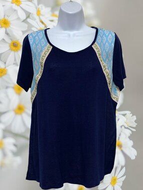 Tru Self-Women's Medium Top Light Weight Pullover Short Sleeve-Pretty Lace Back